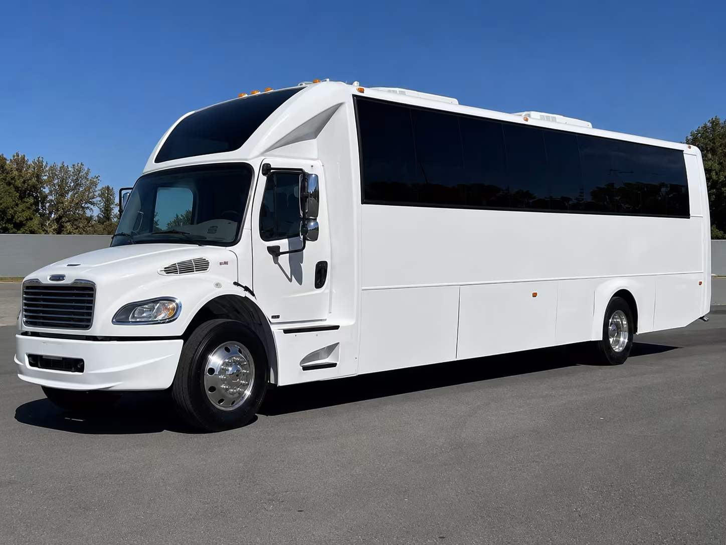Memphis Sporting Event Transportation party bus exterior