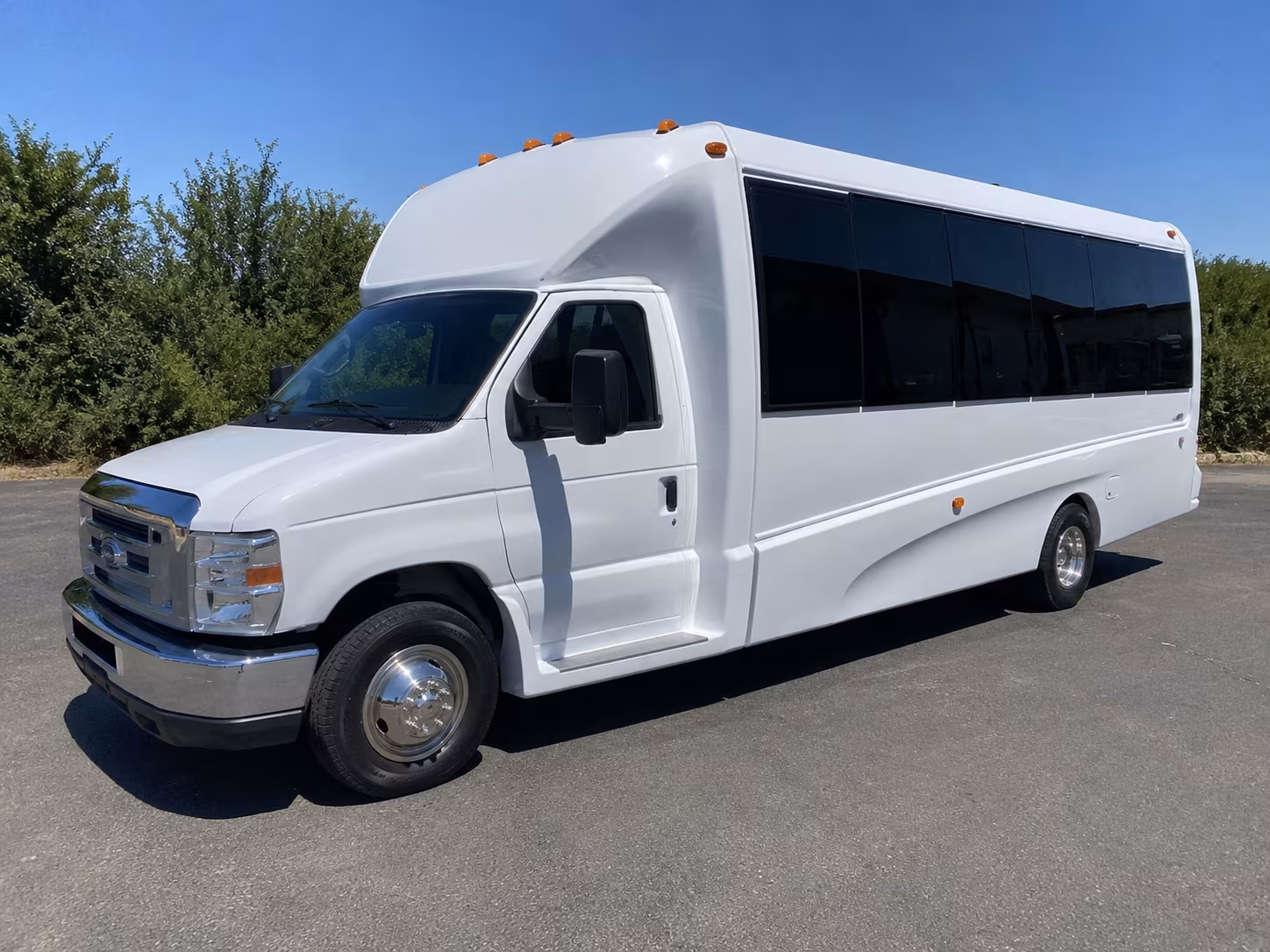 Memphis Winery Tour & Pub Crawl Transportation group transportation